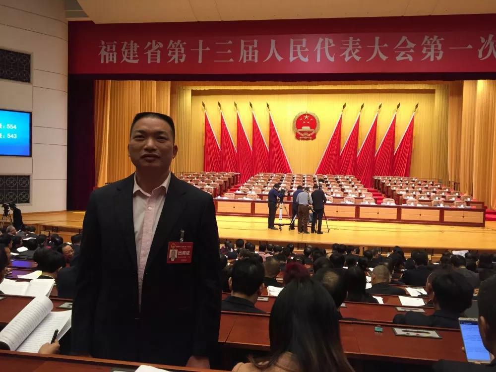 黨員立潮頭，領(lǐng)跑當(dāng)先鋒之十一｜鐘澤龍：扎根現(xiàn)場的質(zhì)量管理者