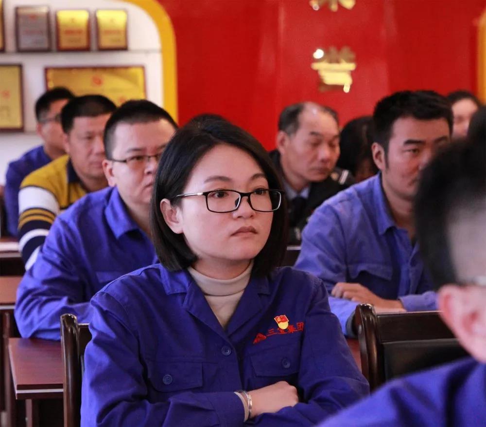 黨員立潮頭，領(lǐng)跑當(dāng)先鋒之二十九｜蔡藝玲：守望初心不放松，“鋼花管家”有奇招